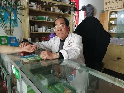 傳承中醫(yī)文化 造福一方百姓——記中國(guó)好醫(yī)生朱巨峰及其中醫(yī)診所服務(wù)